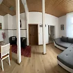 Гостевой дом Zum Alten Schulhaus Бург