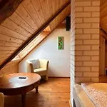 Zum Alten Schulhaus Гостевой дом 3*