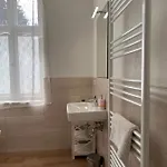 Zum Alten Schulhaus 3*