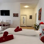 Zum Alten Schulhaus 3* Бург