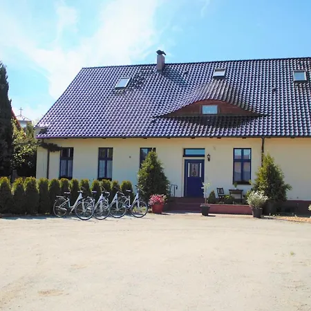 Zum Alten Schulhaus Πανσιόν 3*