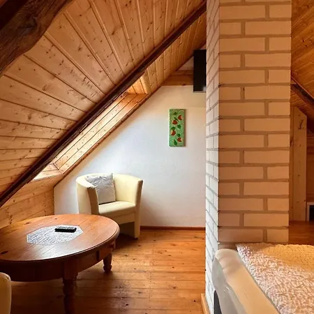 Zum Alten Schulhaus Πανσιόν 3*