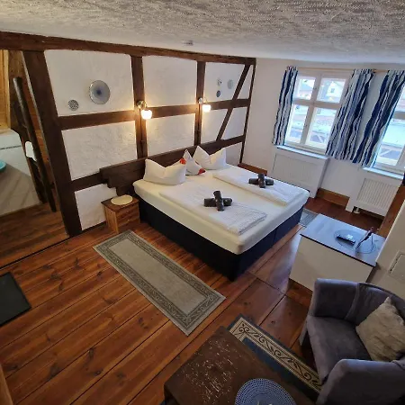 Πανσιόν Zum Alten Schulhaus