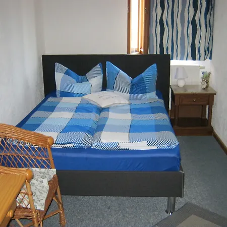 Pensionat Zum Alten Schulhaus 3*