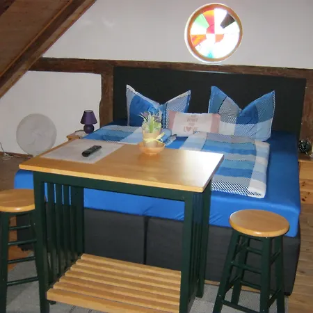 Πανσιόν Zum Alten Schulhaus