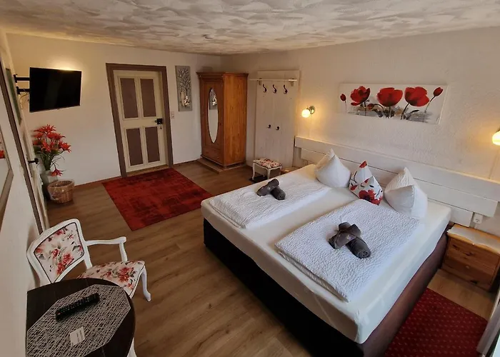 Zum Alten Schulhaus Konukevi 3*