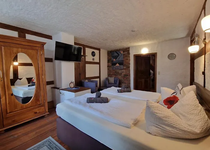 Konukevi Zum Alten Schulhaus 3*